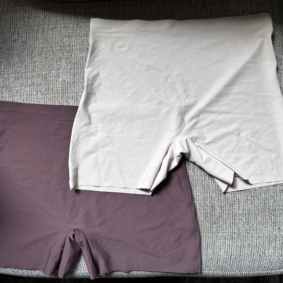 Amazon Pants - No Show Shorts(Never Worn)